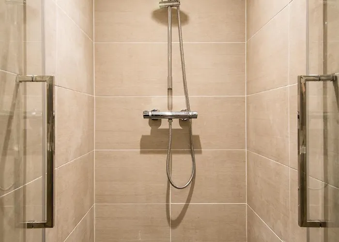 Дом отдыха La Miniardise - Maison Dans Le Village Иль-д'Экс